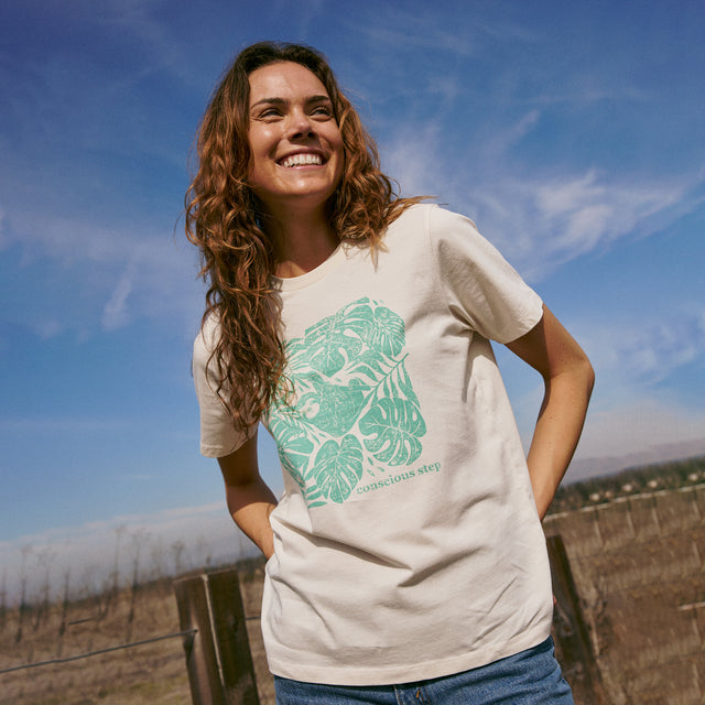 Protect Sloths T-Shirt - Conscious Step