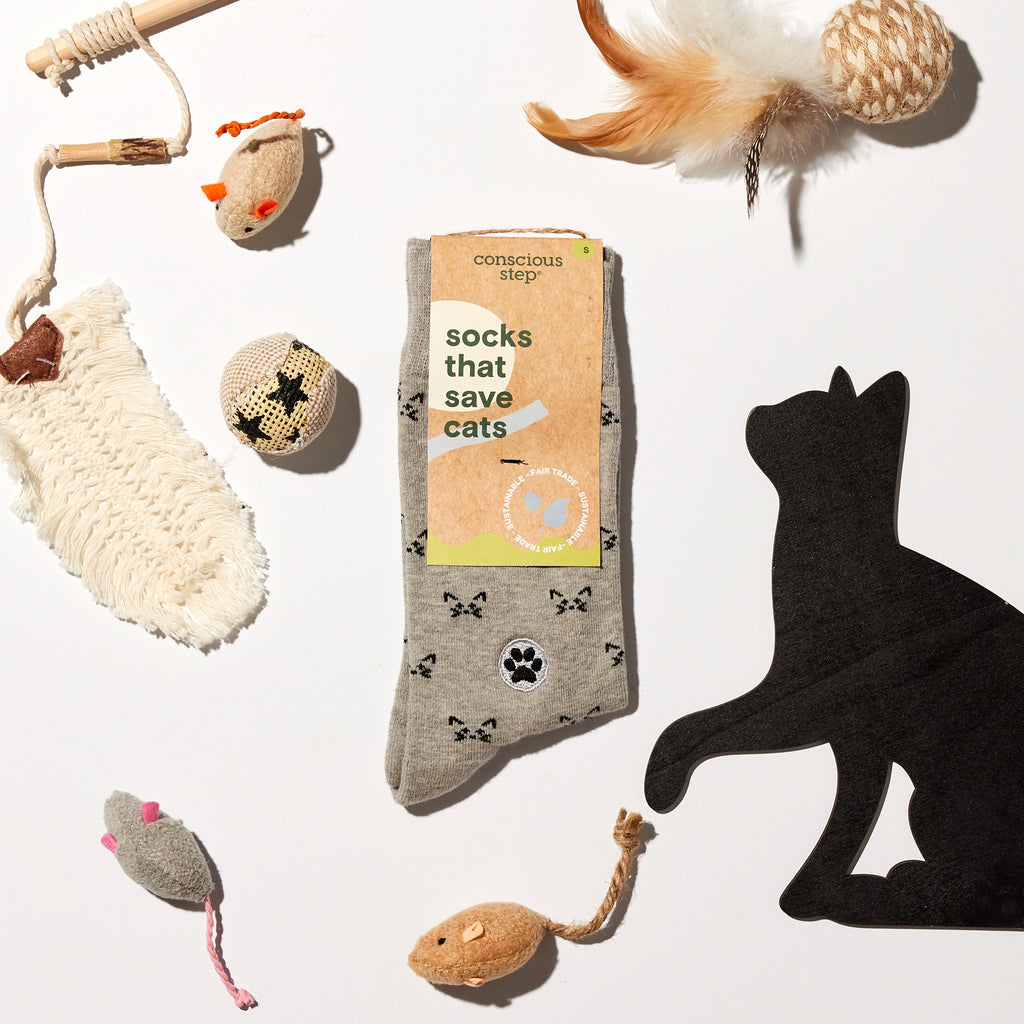 The 35 Best Gifts For Cat Lovers And Their Favorite Feline Friends