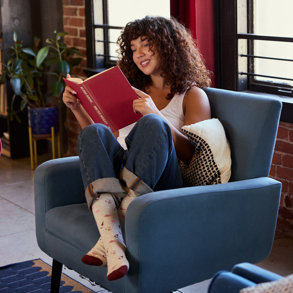 Socks that Give Books - Conscious Step