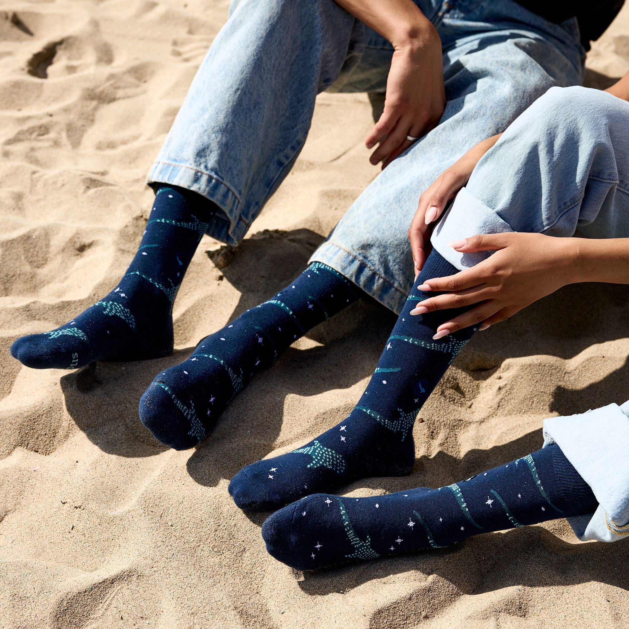 Socks that Protect Whale Sharks Medium Socks that Protect Whale Sharks Medium