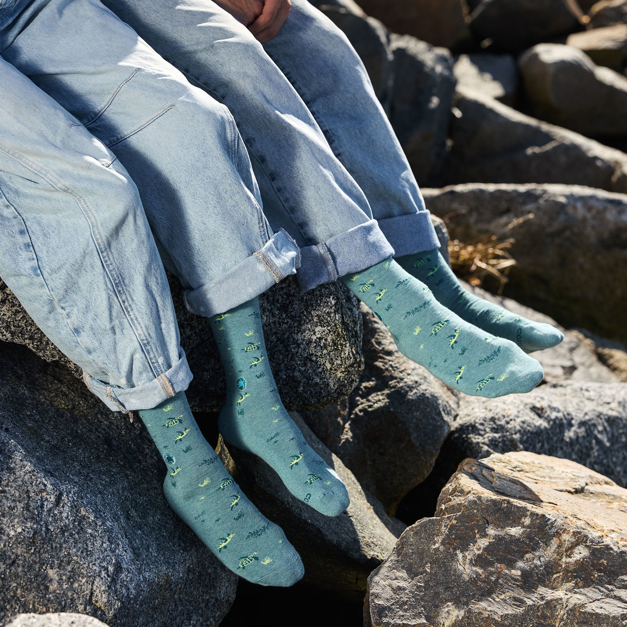 Socks that Protect Sea Turtles - Conscious Step