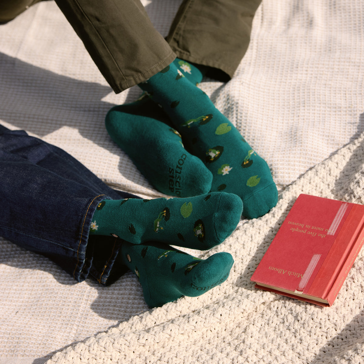 Socks that Give Water - Conscious Step
