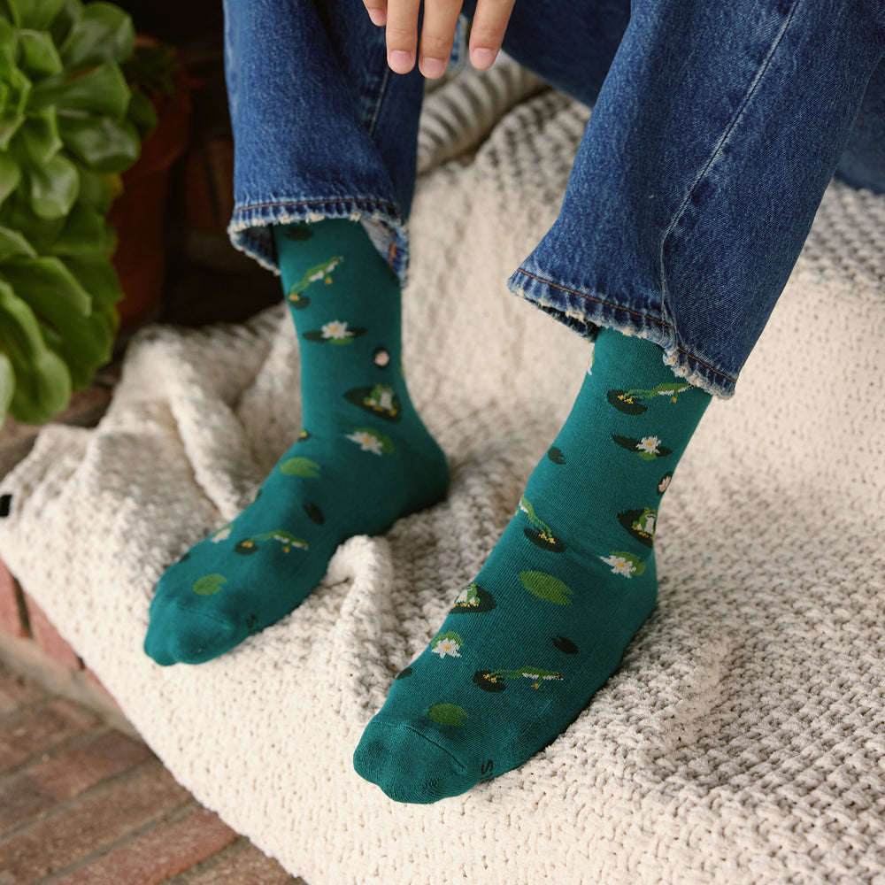 Socks that Give Water - Conscious Step