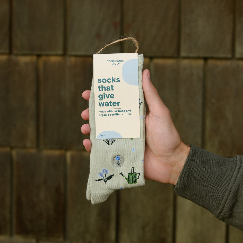 Socks that Give Water - Conscious Step