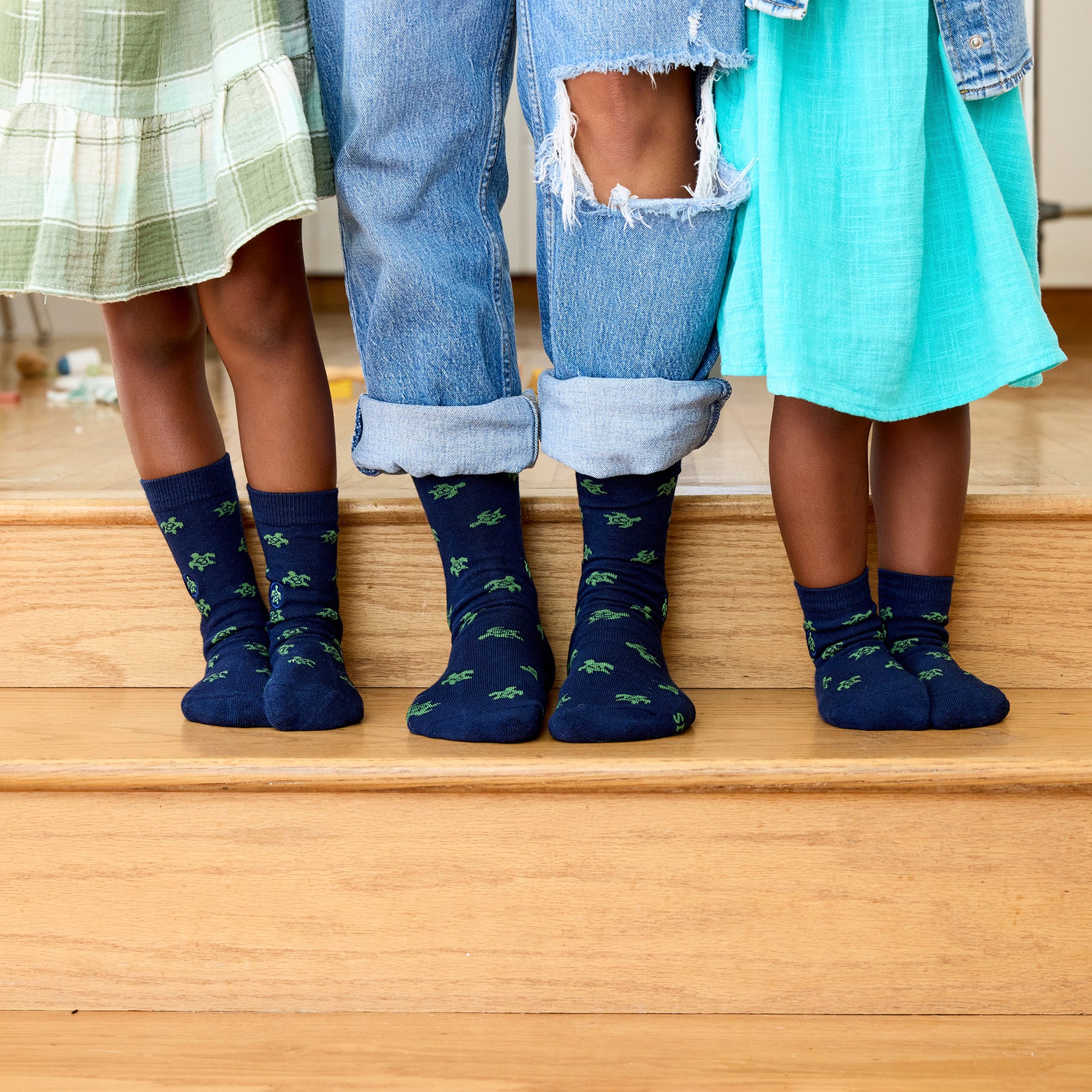 Kids Socks that Protect Turtles - Conscious Step