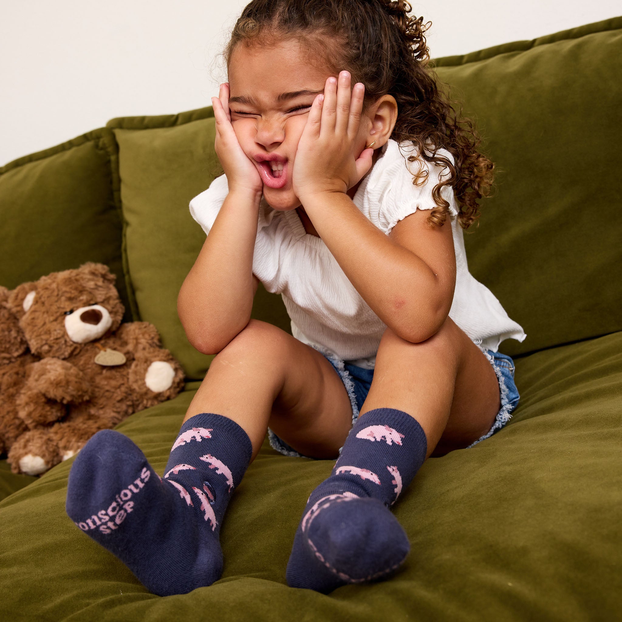 Kids Socks that Save Pigs - Conscious Step