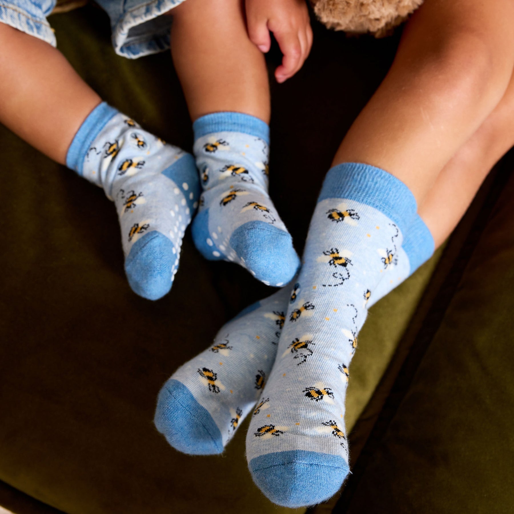 Kids Socks that Protect Bees - Conscious Step