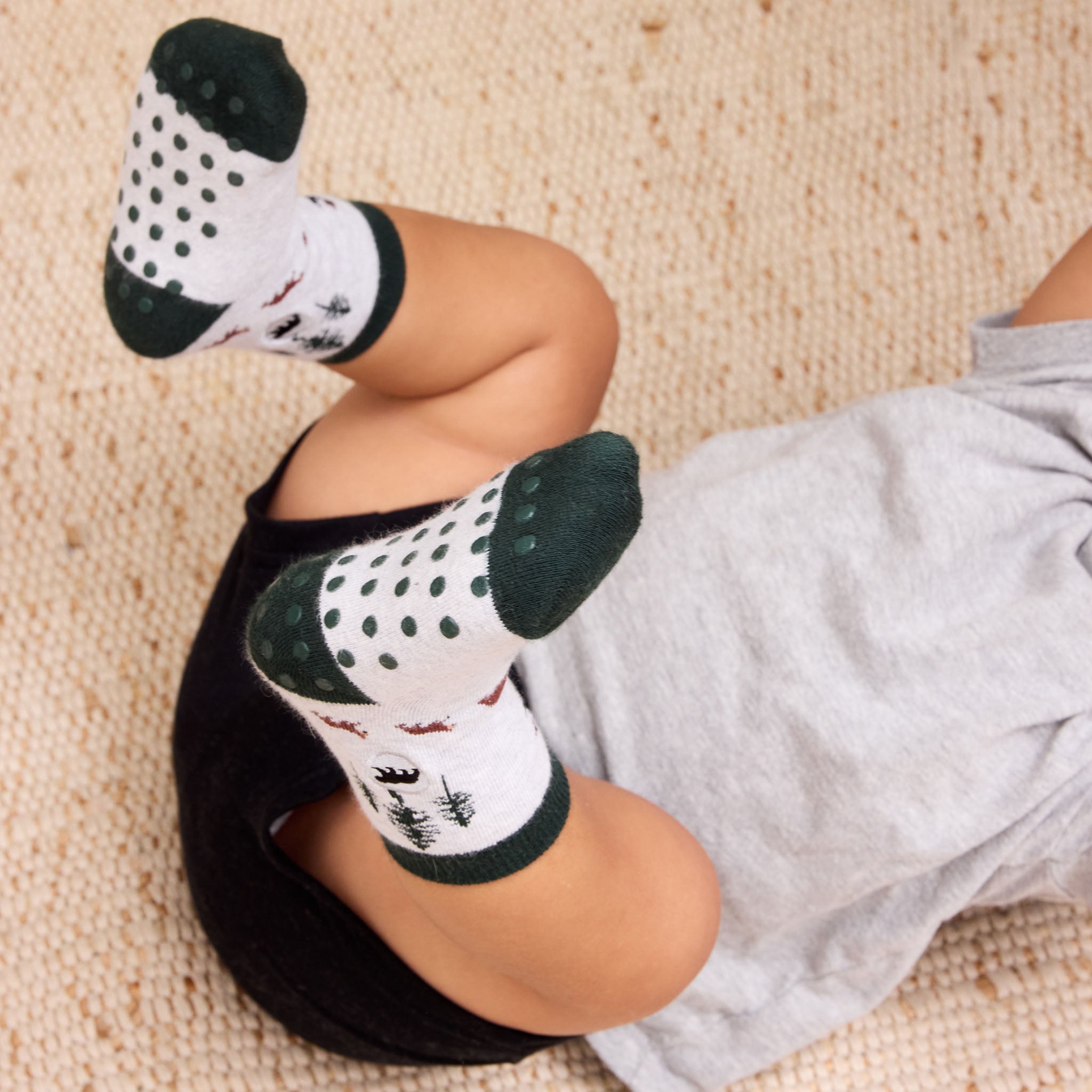Kids Socks that Protect Bears - Conscious Step